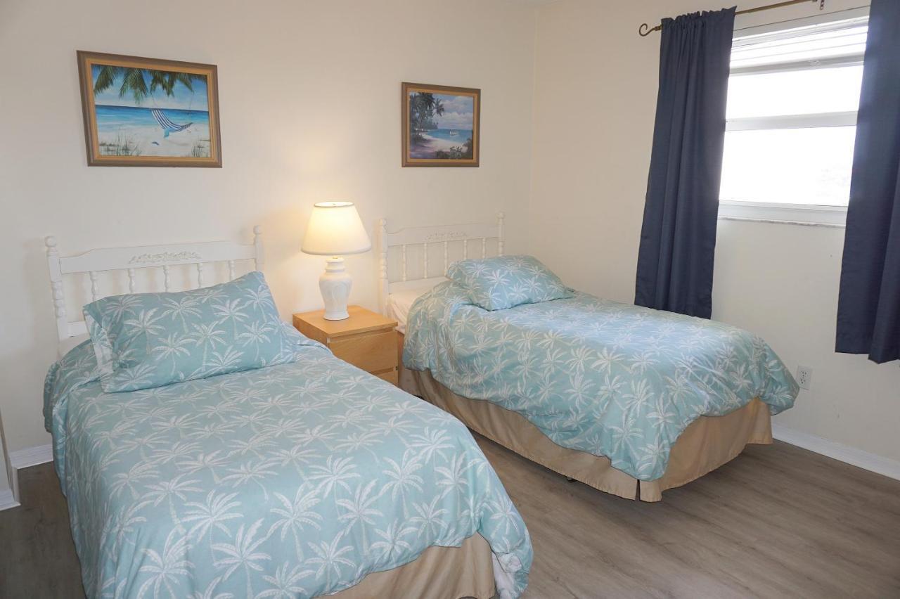 Sea Breeze Resort By Travel Resort Services Madeira Beach Exterior foto