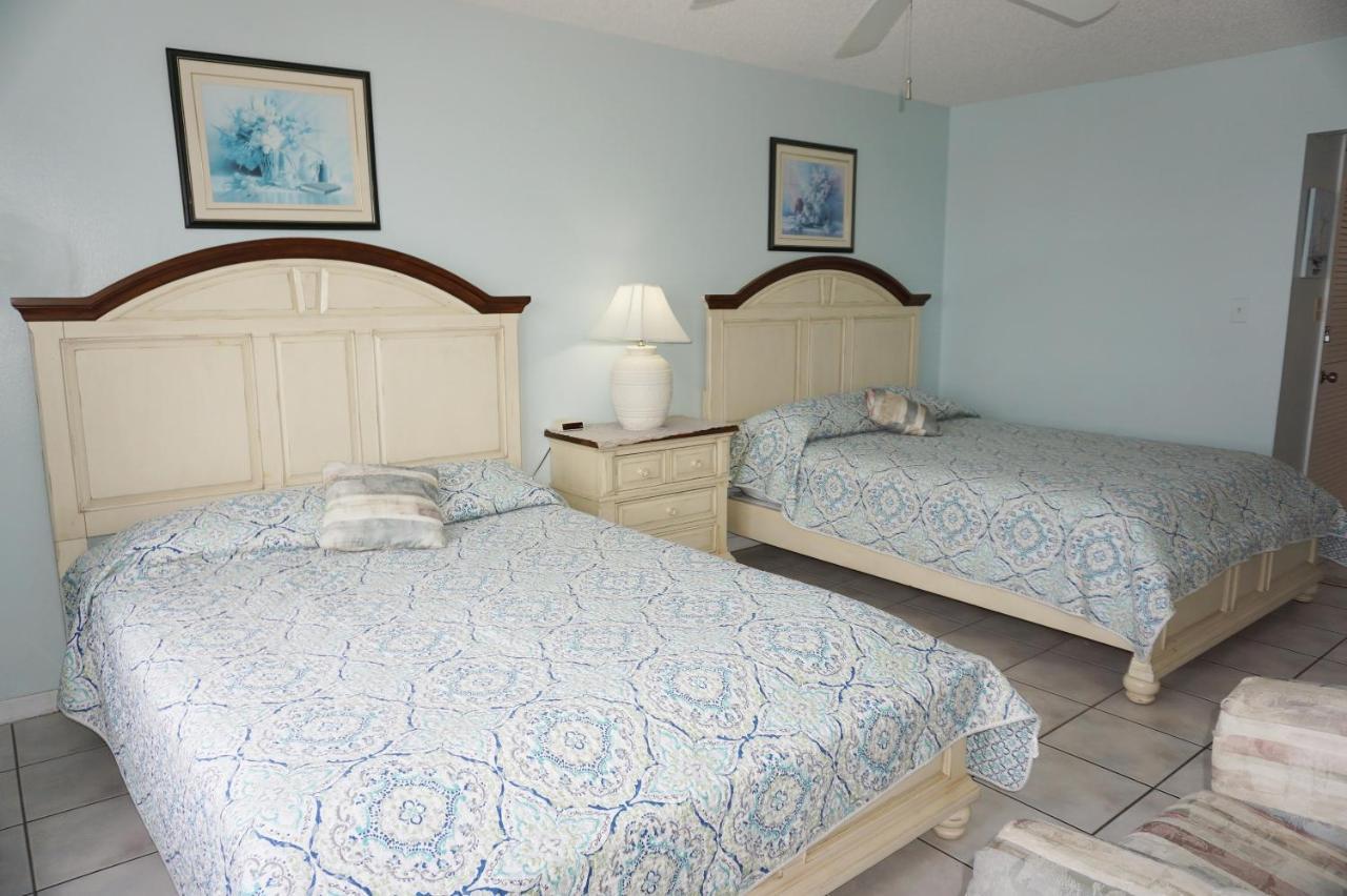 Sea Breeze Resort By Travel Resort Services Madeira Beach Exterior foto