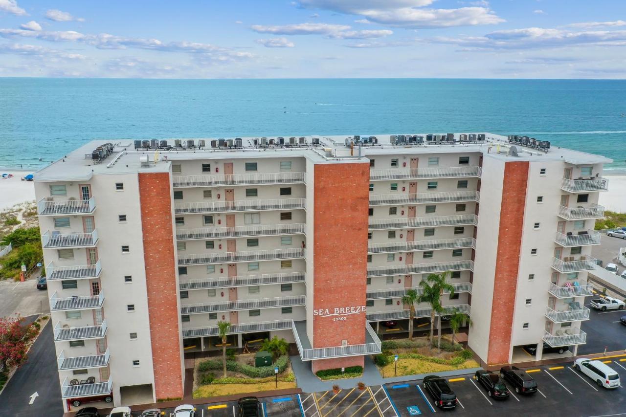 Sea Breeze Resort By Travel Resort Services Madeira Beach Exterior foto