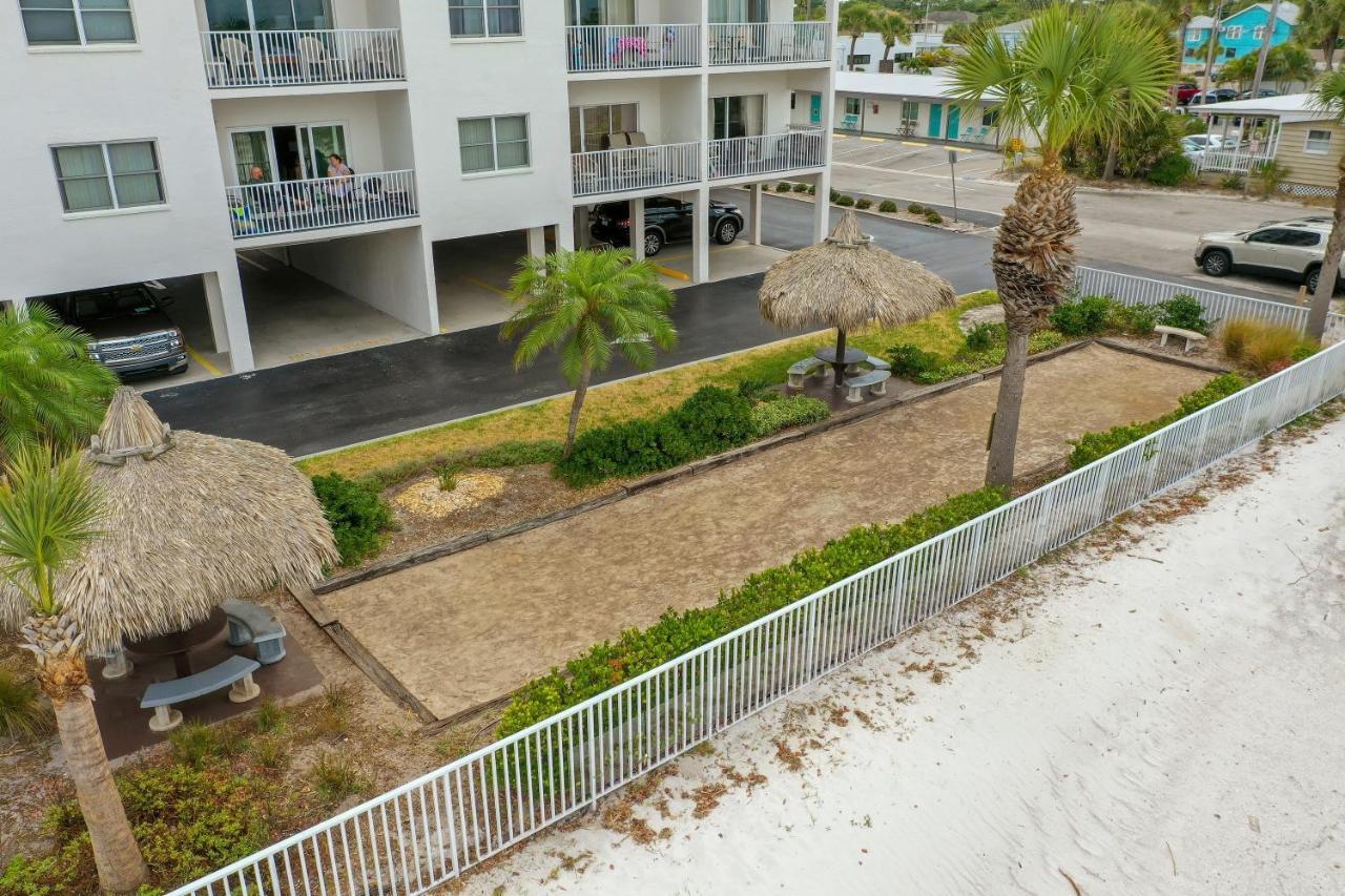 Sea Breeze Resort By Travel Resort Services Madeira Beach Exterior foto